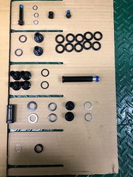 S180500009-A-21072068.jpg Specialized BLT KIT, MY18-19 KENEVO FSR (GEN.1), SUSPENSION PIVOT BOLT KIT (W/ PIVOT SPACERS) Black One Size - Produktbild - 1