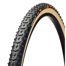 CX-Reifen Grifo Ultra Handmade Tubular, Challenge
Ultra-Series, 1000+ TPI, PPS Pannenschutz, Soft-Compound, Reifenflanke: hellbraun,
für 20-28 mm Felgenbreite Empfohlener Reifendruck 1.8-2.8 bar (max. 6)
Größe: 33-622, Farbe: Schwarz/hellb - Produktbild - 1