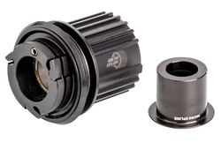216-00-17110-7613052291802-1-21080018-21080018.png Freilauf/Rotor Umrüstkit Shimano für 3-Klinken, DT SWISS
Shimano Micro Spline Kassettenaufnahme, Material: Stahl, Ausführung: Standard mit Standard-Lagern, mit Endkappe
Größe: 12 x 142/148 mm, Farbe: Schwarz, Gewicht: 124 g, VE: 1 Kit - Produktbild - 1