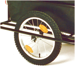d9110bd93293dc08fb59519bfd10f4d5-21104830.JPG Speichenrad mit Bereifung 16" für Anhänger Roland "Big-Boy' - Produktbild - 1