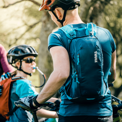 1387169-21105908.png Thule UpTake 12L Blau – Trinkblasenrucksack - Produktbild - 5