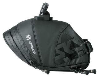 Satteltasche SKS Explorer Click 1800 schwarz, 180+40x80x130+10mm, 1,8ltr - Produktbild - 1 Satteltasche SKS Explorer Click 1800 schwarz, 180+40x80x130+10mm, 1,8ltr - Produktbild - 1