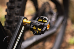 218-40-21105-0883511002493-3-21106694-21106694.jpg Xpedo CXR Pro TI Clipless Pedal schwarz/gold 9/16" - Produktbild - 2