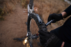 lezyne-reifenheber-power-xl-tubeless-2-21141238.jpg Lezyne Power Lever XL Reifenheber Tubeless gelb 2er Set - Produktbild - 2