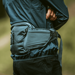 1384148-21257626-21257626.png Thule Rail Hip Pack 0L Blau – Trinkblasenrucksack - Produktbild - 5