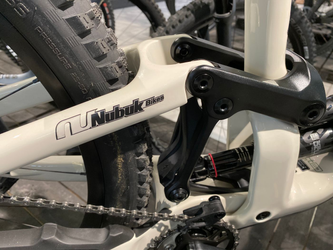 Specialized Enduro Elite Carbon 29 WHTMTN/CARB/SGEGRN (Mitarbeiterbike) - Produktbild - 6