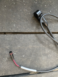Specialized ELE WIRING, LEVO/KENEVO (GEN.1), SPEED SENSOR CABLE, 750MM LENGTH, W/O TORX BOLT Black - Produktbild - 1 Specialized ELE WIRING, LEVO/KENEVO (GEN.1), SPEED SENSOR CABLE, 750MM LENGTH, W/O TORX BOLT Black - Produktbild - 1