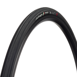 Road-Reifen Strada Race Clincher, Challenge
Race-Series, 120 TPI, PPS Pannenschutz, Vulcanized-Compound, Reifenflanke: schwarz Empfohlener Reifendruck 5-7 bar (max. 10)
Größe: 27-622, Farbe: Schwarz/schwarz, Gewicht: 260 g, VE: 1 Stk. - Produktbild - 1