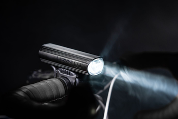 Lezyne Led Fahrradbeleuchtung Power Pro 115+ Stvzo Vorderlicht Mattschwarz Weißes Licht, Y15 - Produktbild - 5