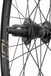 zipp-101-xplr-disc-14-21282794.jpg ZIPP 101 XPLR DISC HINTEN / SRAM/SHIMANO / 28 ZOLL/INCH / KWIQSAND - Produktbild - 4