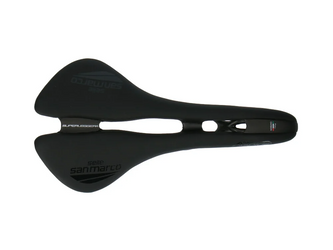 Sattel Aspide Superleggera, Selle San Marco
Narrow-Version mit Open-Fit, idmatch-Größe: S2
Größe: 131 x 278 mm, Farbe: Schwarz, Gewicht: 109 g, VE: 1 Stk. - Produktbild - 1