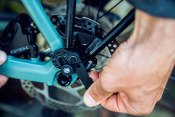 ORTLIEB Quick Rack Gepäckträger-Tragesystem bis 25 kg für Fahrräder – schnelles, sicheres Befestigen - Produktbild - 3