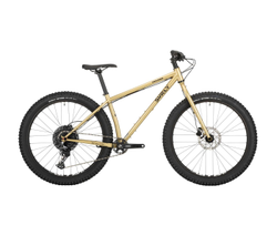 BK1002-01-21327022-21327022.jpg Surly Karate Monkey MTB Komplettrad, 27.5+, S, fools gold - Produktbild - 1