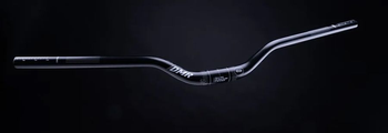 DMR ODUB Flat Lenker, 31.8mm, 780x20mm, 8°/5°, black - Produktbild - 1 DMR ODUB Flat Lenker, 31.8mm, 780x20mm, 8°/5°, black - Produktbild - 1