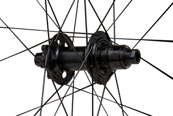 WTB Laufrad CZR i30 x 29, HR, 148 x 12mm, 28 Loch 6-bolt, DB, SRAM XDR - Produktbild - 4