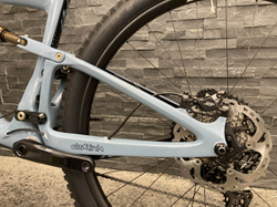 IMG-0542-min-21334782-21334782.JPG IBIS Ripley V4 Fully Mountainbike XT Fox Factory Blue Steel Größe L - Produktbild - 6