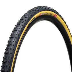 CX-Reifen Grifo Pro Handmade TLR Clincher, Challenge
Pro-Series, 300 TPI, PPS Pannenschutz, 0-Compound, Reifenflanke: hellbraun
, für 17-25 mm Maulweite
Größe: 33-622, Farbe: Schwarz/braun, Gewicht: 380 g, VE: 1 Stk. - Produktbild - 1