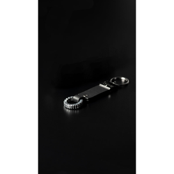 Schlüsselanhänger DT SWISS Ratchet, DT SWISS
Leder, mit Original Ratchet Zahnscheibe
Farbe: Schwarz, VE: 1 St. - Produktbild - 1