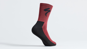 Specialized PrimaLoft® Lightweight Tall Logo Socks XL Maroon Gr. XL - Produktbild - 1 Specialized PrimaLoft® Lightweight Tall Logo Socks XL Maroon Gr. XL - Produktbild - 1