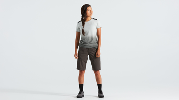 Specialized Trail MTB Hose Damen kurz mit Radunterhose Charcoal Gr. M - Produktbild - 1