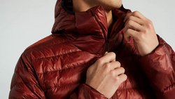 65423-022-APP-PACKABLE-DOWN-JACKET-MEN-RSTDRED-DETAIL1-21357554-21357554.png PACKABLE DOWN JACKET MEN RSTDRED XXL - Produktbild - 4