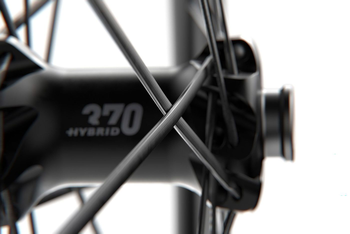 Laufrad HE 1800 SPLINE 29" HYBRID 23 mm NEW, DT SWISS
VR 12/100 mm, Disc Center Lock
Größe: 622 x 23 mm, Farbe: Schwarz, Gewicht: 908 g, VE: 1 Stk. - Produktbild - 2