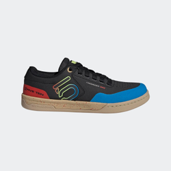 b4c8a492b43c4e0dad12ad67007a045e-f540-21386219-21386219.jpeg Five Ten Freerider Pro CBLACK/CARBON/WONWHI Flatpedal Schuh - Produktbild - 3