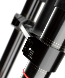 rockshox-boxxer-ultimate-my24-8-21387717.jpg RockShox BoXXer Ultimate Charger3 Federgabel 27,5 Zoll Boost 20x110mm 200mm Hub 44mm Offset Dunkelrot - Produktbild - 6