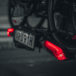 Thule Epos Kupplungsträger für 2 Bikes – klappbar, 13-polig, Schwarz - Produktbild - 11