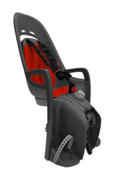 Hamax Zenith Relax Kindersitz rot/grau mit Gepäckträgerbefestigung – sicherer Fahrrad-Kindersitz für optimalen Komfort - Produktbild - 1