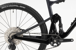 GHOST-MY23-Lector-FS-SF-Essential-BLK-GRY-29Inch-Detail-1-GMAP1-21411346.jpg LECTOR FS ESSENTIAL Uni carbon/dark gray - glossy - Produktbild - 3