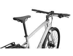 92424-52-SIRRUS-X-40-EQ-LQDSIL-FOGTNT-D1-POV-21413907-21413907.png Specialized SIRRUS X 4.0 EQ LIQUID SILVER/FOG TINT - Produktbild - 4