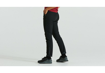 Specialized Fjällräven Rider’s Hybrid Hose Damen Bordeaux Red Gr. 6 - Produktbild - 4