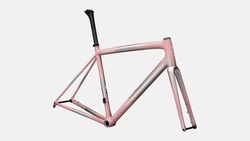 77225-70-AETHOS-FRMSET-FLKSIL-DSKPNK-DUNEWHT-FDSQ-21415510.png Specialized AETHOS Frameset FLKSIL/DSKPNK/DUNEWHT - Produktbild - 2