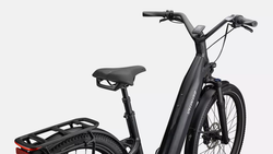 90425-40-COMO-40-IGH-UL-CSTBLK-FLKSIL-D1-POV-21415526.png Specialized COMO 4.0 IGH CSTBLK/SILREFL - Produktbild - 4