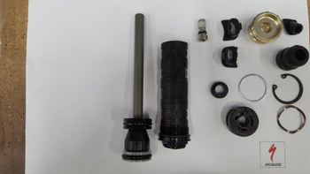 Specialized SUB ROCKSHOX, MY15 RS-1 BRAIN FORK, AIR SPRING ASSY, 29, 80MM TRAVEL, SOLO AIR (11.4018.048.002) One Color - Produktbild - 1