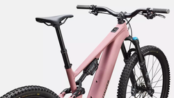 95226-51-LEVO-COMP-ALLOY-G4-DSKPNK-CYPRMET-D1-POV-21426208-21426208.png Specialized Turbo Levo 4 Comp Alloy E-MTB Dusky Pink Gr. S6 - Produktbild - 2