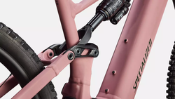 95226-51-LEVO-COMP-ALLOY-G4-DSKPNK-CYPRMET-D6-LINK-21426208-21426208.png Specialized Turbo Levo 4 Comp Alloy E-MTB Dusky Pink Gr. S6 - Produktbild - 5