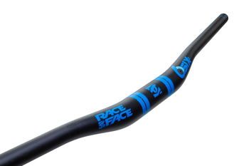 Race Face SixC Carbon Riser Lenker, 35.0, 820x20mm, 8°/4°, matte ud carbon/blue - Produktbild - 2