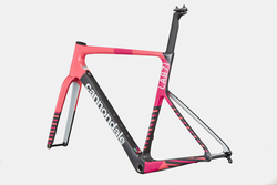 C25-C11082U-LAB71-SuperSix-EVO-AM-Frm-REF-D5-21440332-21440332.png Cannondale LAB71 SuperSix Evo Rahmenset – Team EF Replica, RH 54 - Produktbild - 5