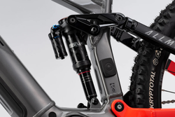 HAIBIKE-MY25-ALLMTN-4-C1-Mullet-DETAIL-4-HMCT1-web-21440470.jpg Haibike AllMtn 4 E-Mountainbike Fully 160 mm mit Bosch CX und 800 Wh, Silver / Red / Black - Produktbild - 7