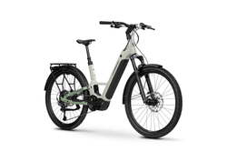 HAIBIKE-MY26-ADVENTR-4-Low-27-5Inch-45-HAKU2-web-21440473.jpeg Haibike Adventr 4 Low E-Bike Fully Tiefeinsteiger 600 Wh, Grey / Bamboo Green - Produktbild - 2