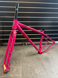 Surly Krampus MTB Rahmenkit, 29+, M, prickly pear - B-WARE - Produktbild - 1 Surly Krampus MTB Rahmenkit, 29+, M, prickly pear - B-WARE - Produktbild - 1