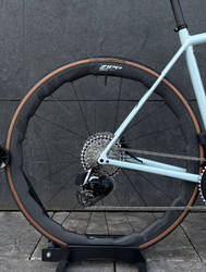 S-Works Aethos RH 58 Custom Zipp Gloss Sea Foam / Dry Brushed Violet + Gold Ghost Pearl / Smoke - Produktbild - 4