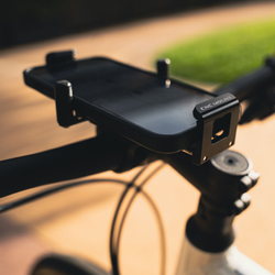 Lezyne CNC Smartphonehalterung Aluminium, gefederte Klemmung - Produktbild - 8