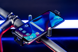 lezyne-cnc-smartphonehalterung-3-21445152.jpg Lezyne CNC Smartphonehalterung Aluminium, gefederte Klemmung - Produktbild - 4