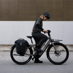 Thule Shield pannier with InLock 22L Schwarz – Packtasche - Produktbild - 6