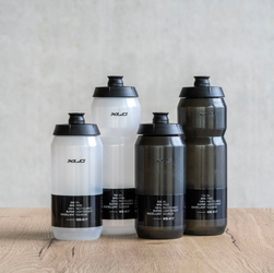 XLC Trinkflasche WB-K17 550 ml transparent – leichte Fahrradflasche für optimalen Durstlöscher - Produktbild - 2