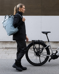 Thule Shield backpack with InLock 23L Schwarz – Fahrradrucksack - Produktbild - 17