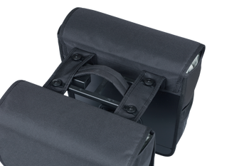 Basil Doppelpacktasche Basil Go MIK | solid black, 14x27x31cm, 32ltr - Produktbild - 2